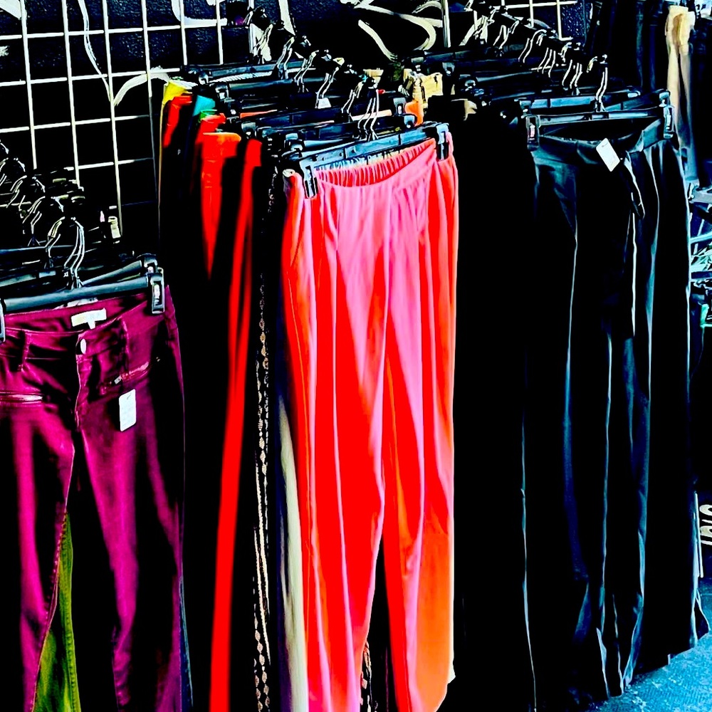 Women’s pants
1306 W. University Dr Edinburg, TX